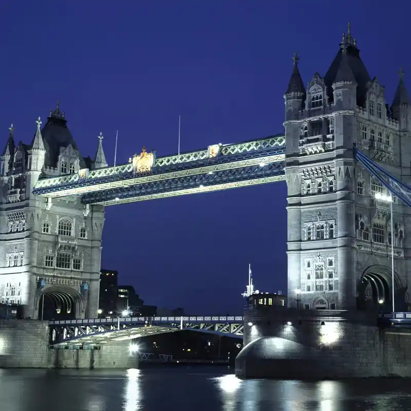 Aktuell Fototapete Tower Bridge in Blau 849103